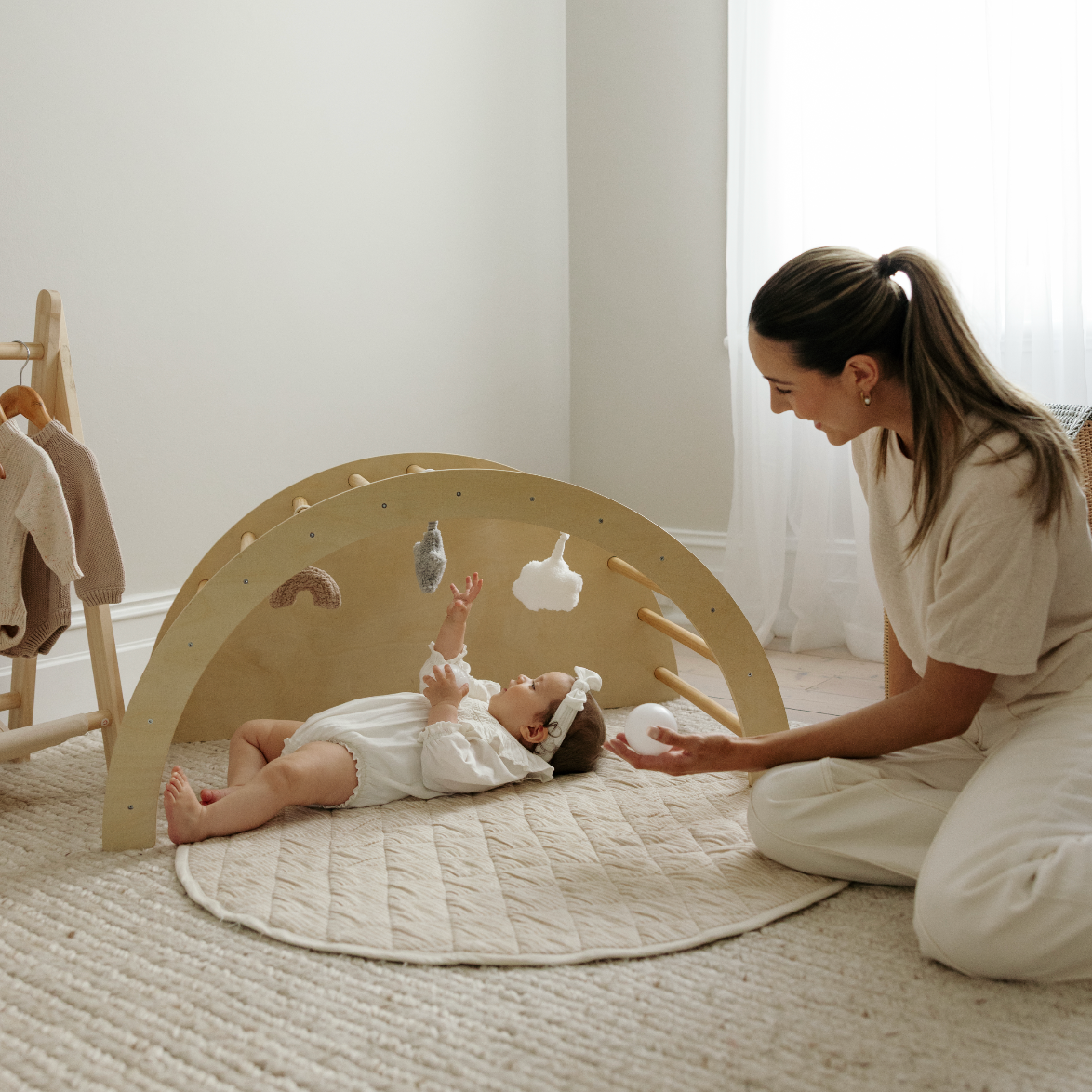 Lune Arch Rocker